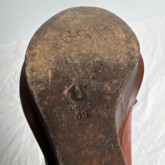 True Religion Women's Size 8.5 Handmade RUST Leather Wedge Heels50 - Picture 8 of 8